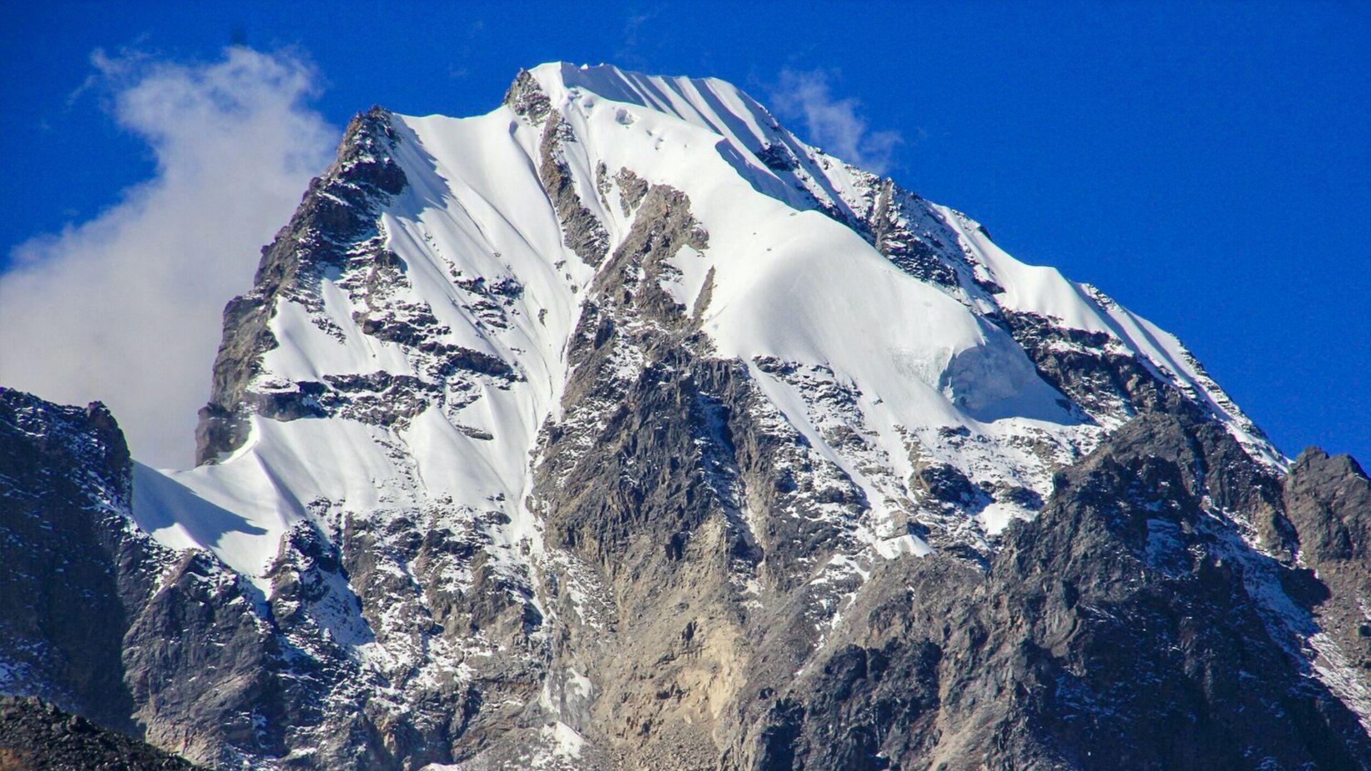 The Naya Kanga Peak Climbing (5844m.)