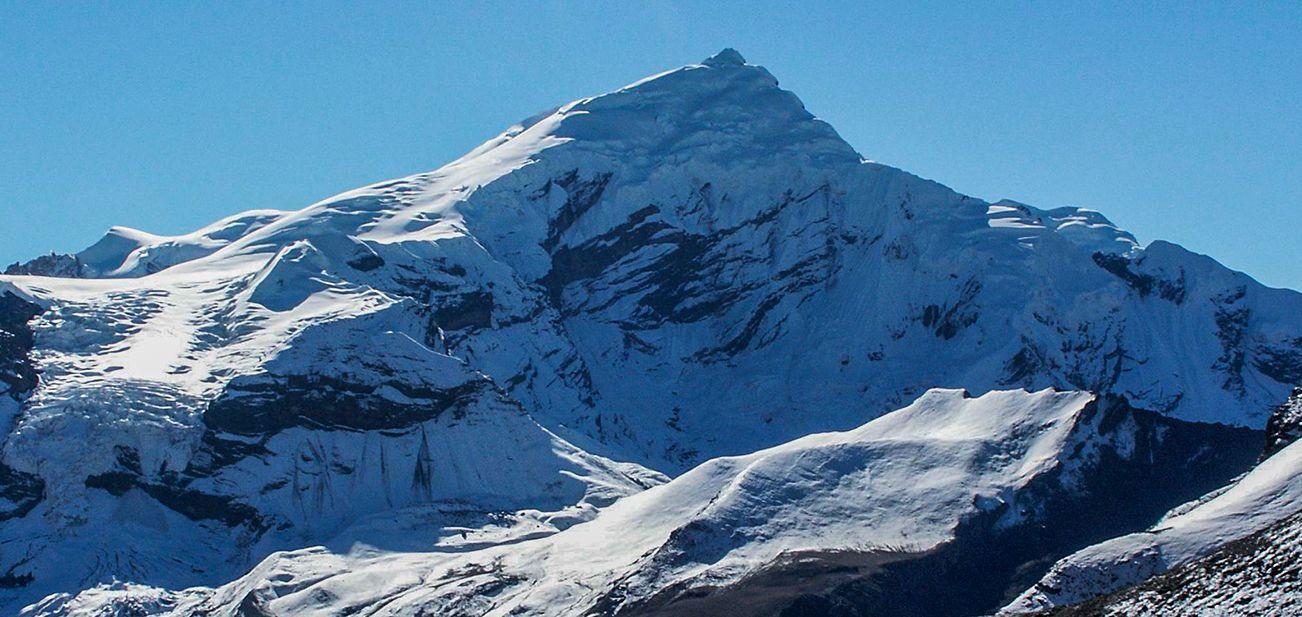 Chulu West Peak Climbing (6419m.)